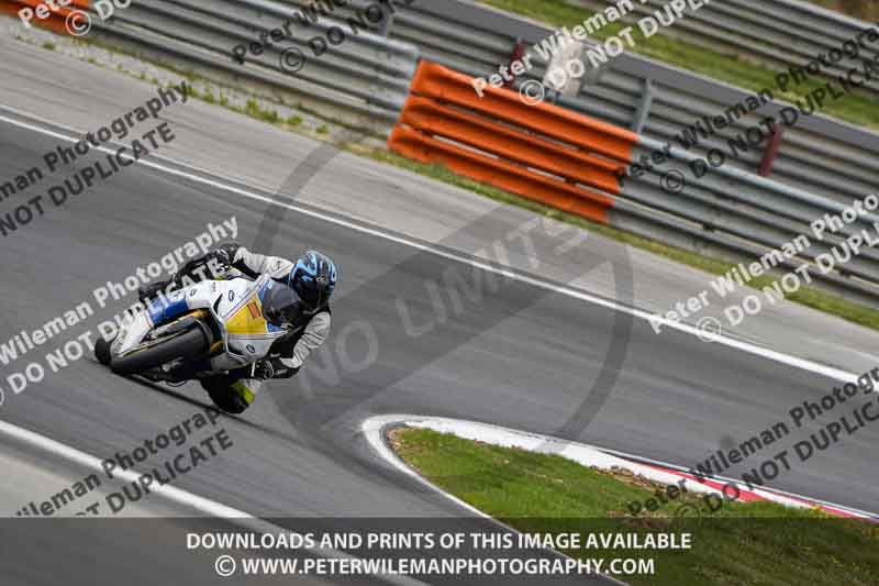 cadwell no limits trackday;cadwell park;cadwell park photographs;cadwell trackday photographs;enduro digital images;event digital images;eventdigitalimages;navarra;no limits trackdays;peter wileman photography;racing digital images;trackday digital images;trackday photos